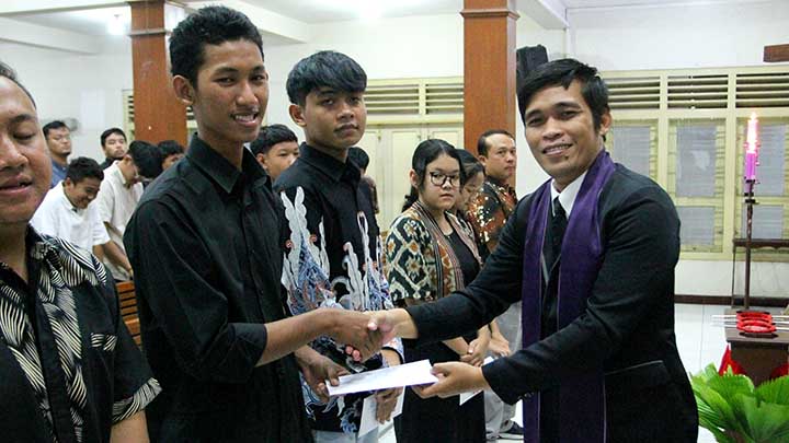 gallery kegiatan, Peneguhan Komisi Multimedia GKJ Baki, Komisi Multimedia, gereja kristen jawa, gkj, gkj baki, gereja kristen jawa baki, baki, sukoharjo, gkj klasis sukoharjo, klasis sukoharjo, klasis, sinode gkj, sinode 